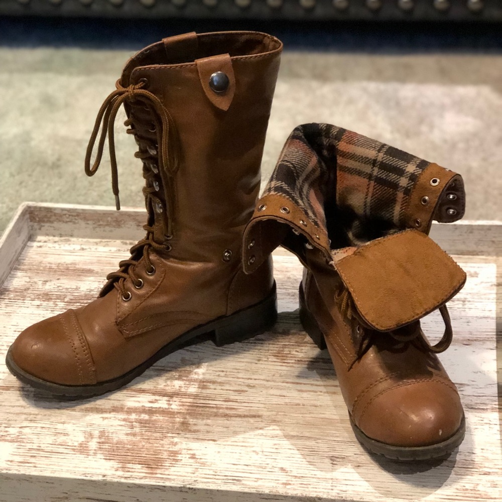 Versatile boots
